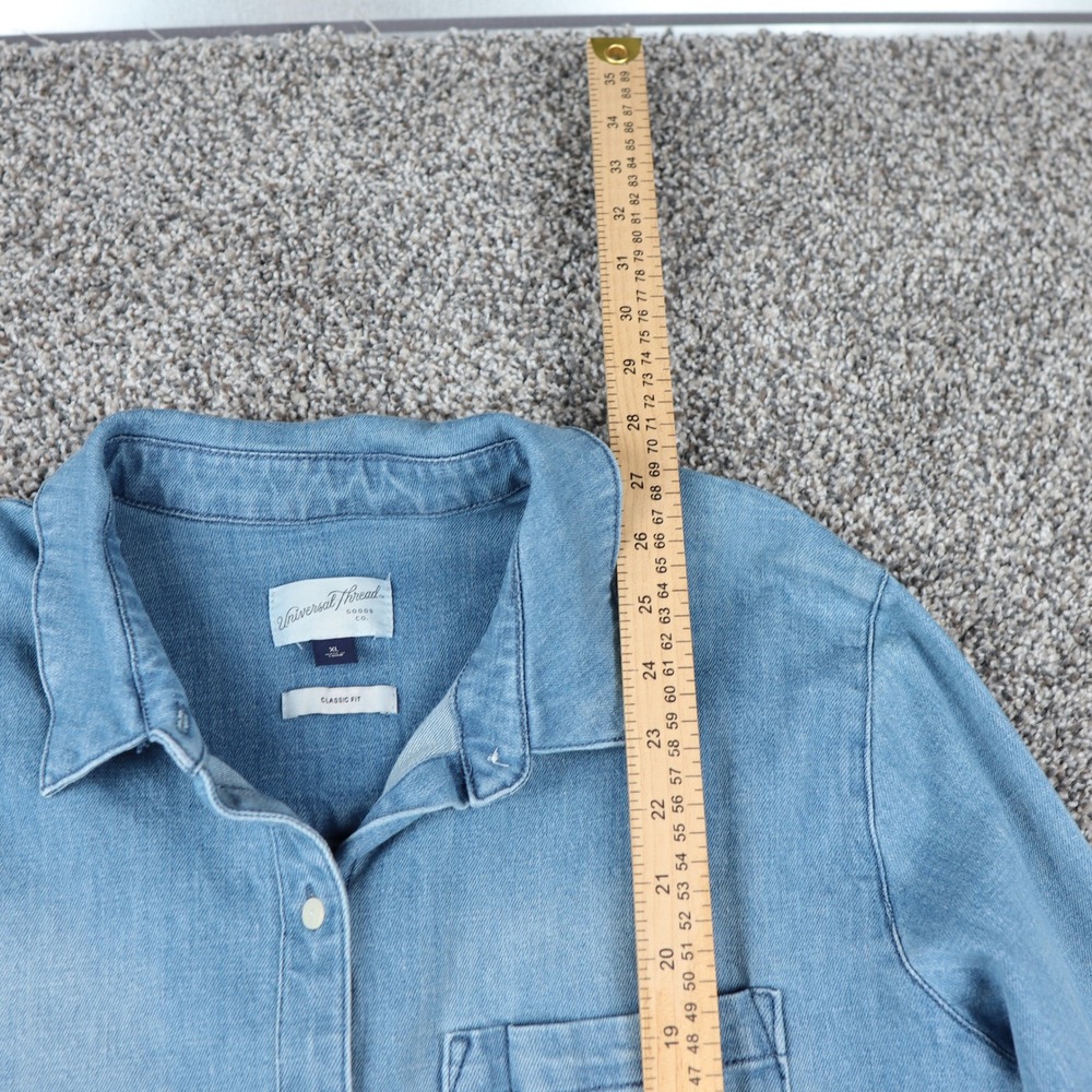 Universal Thread Womens XL Blue Denim Button Down Shirt Classic Fit Long Sleeve - Picture 5 of 8